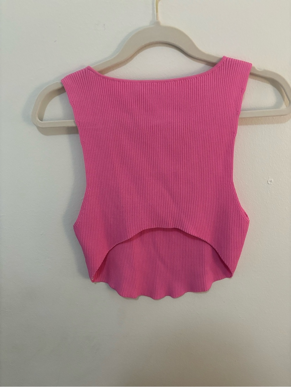 Bec & Bridge Bright Pink Ribbed Crop Tank - Picture 3 of 4